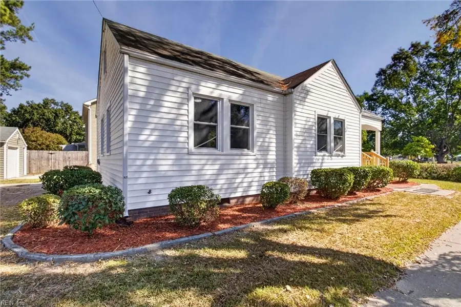 2801 Bapaume Avenue, Norfolk, VA 23509 - #2