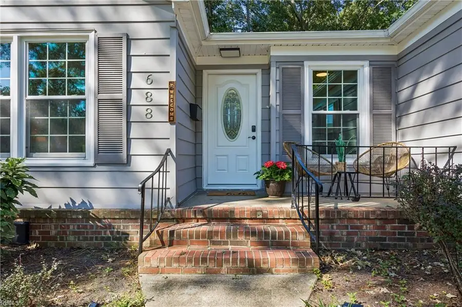 688 Village Green Parkway, Newport News, VA 23602 - #2