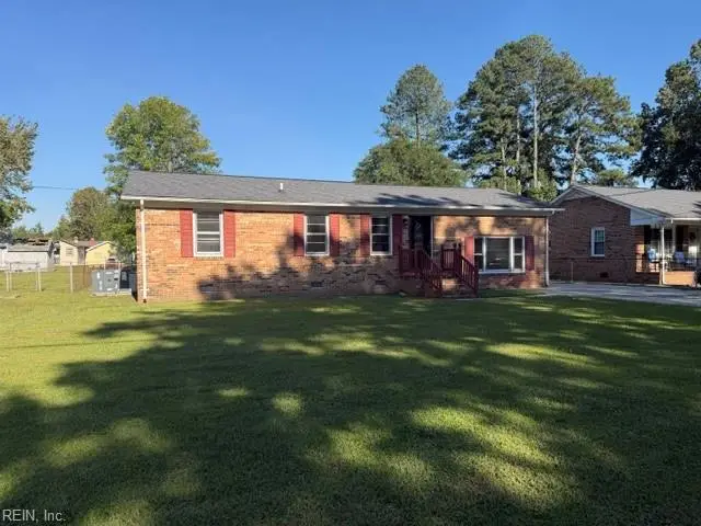 325 Harrison Street, Franklin, VA 23851 - #2