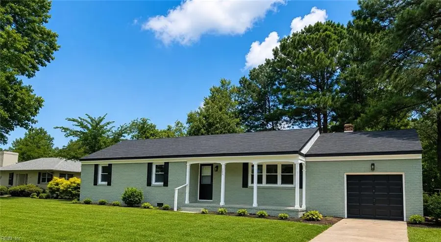 704 Lord Nelson Dr, Virginia Beach, VA 23464 - #3