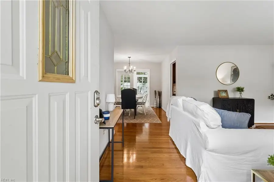 214 Greenland Dr, Yorktown, VA 23693 - #3