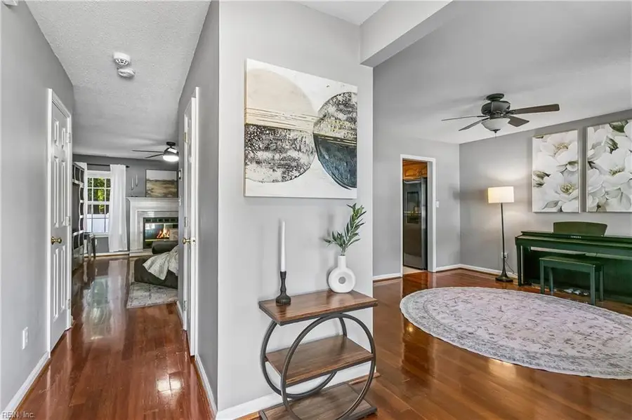 28 Gallaer Court, Hampton, VA 23666 - #3