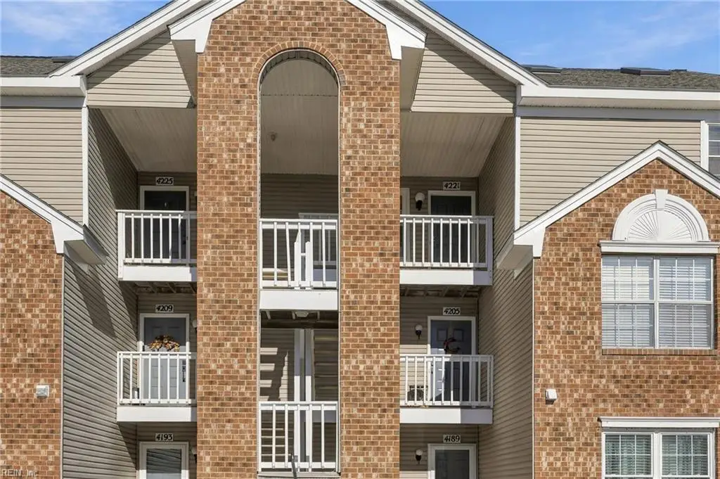 4221 Laurel Green Circle, Virginia Beach, VA 23456 - #1