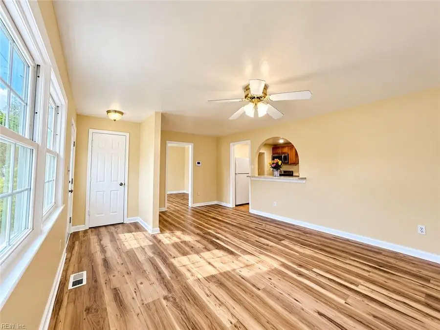 8 Sheralyn Plaza, Hampton, VA 23666 - #3