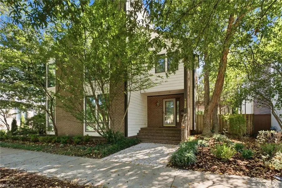 1320 Botetourt Gardens, Norfolk, VA 23517 - #2