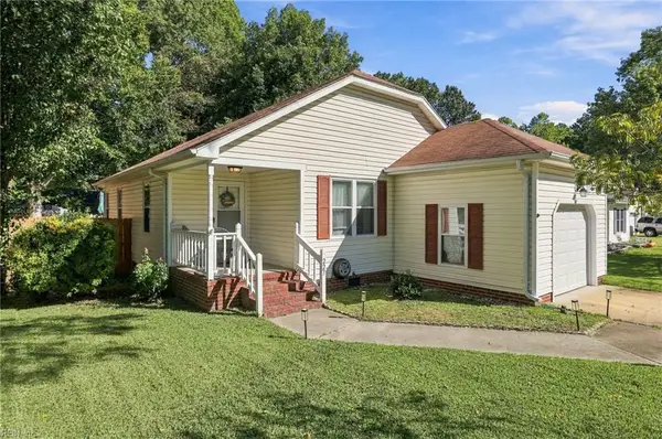 227 Abingdon Circle, Suffolk, VA 23434