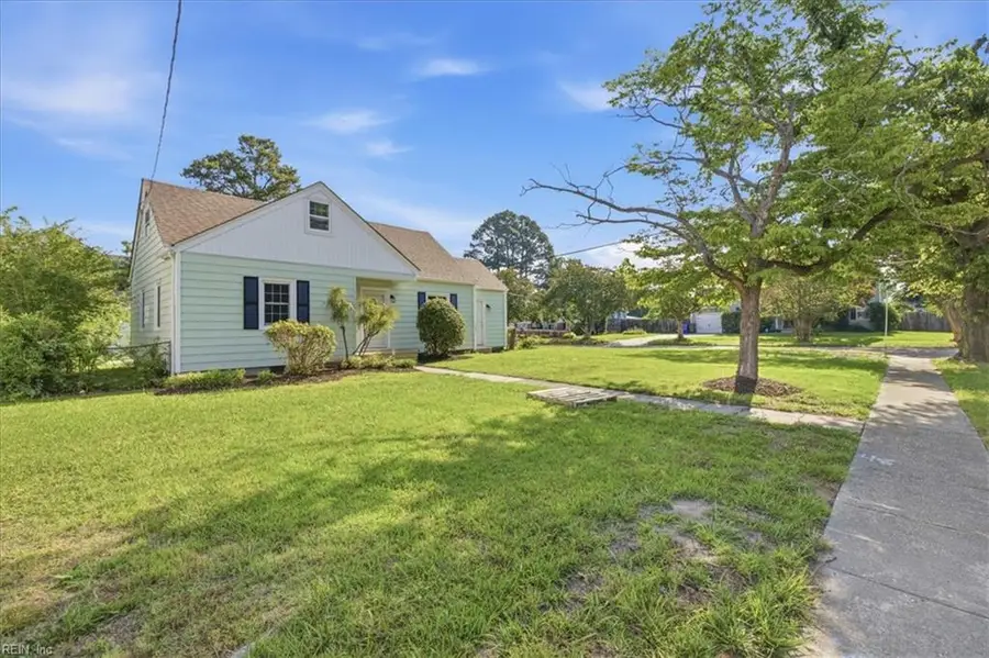 542 Hyde Park Road, Norfolk, VA 23503 - #2