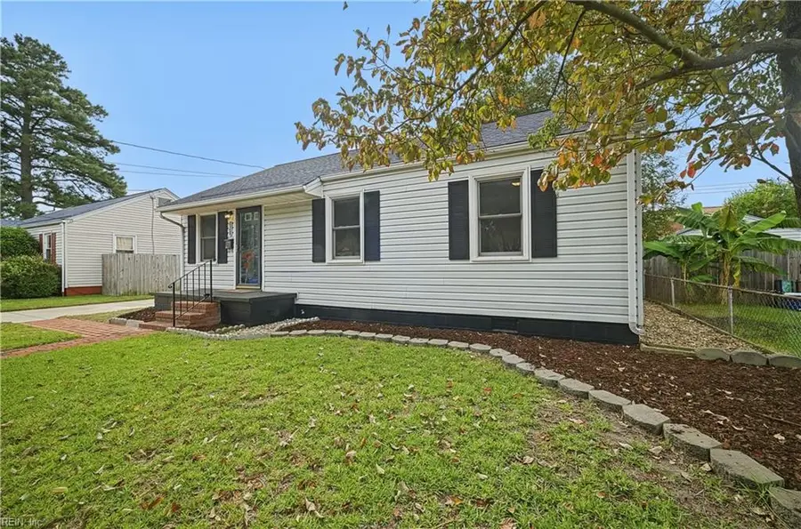 828 Pacific Avenue, Portsmouth, VA 23707 - #3