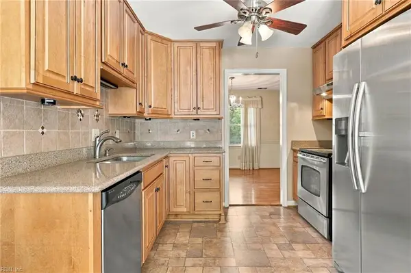1609 Macroger Court, Virginia Beach, VA 23464