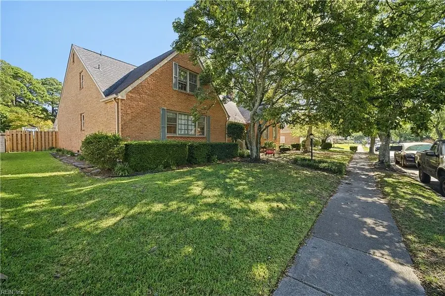 6820 Woodridge Drive, Norfolk, VA 23518 - #2