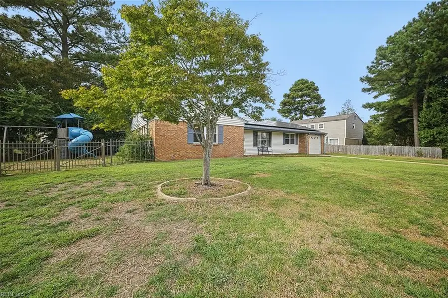 245 Palace Green Boulevard, Virginia Beach, VA 23452 - #2
