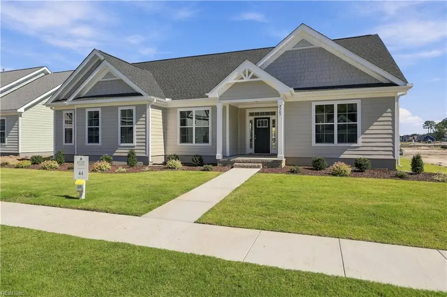 2207 Hampton Roads Parkway, Chesapeake, VA 23321 - #2