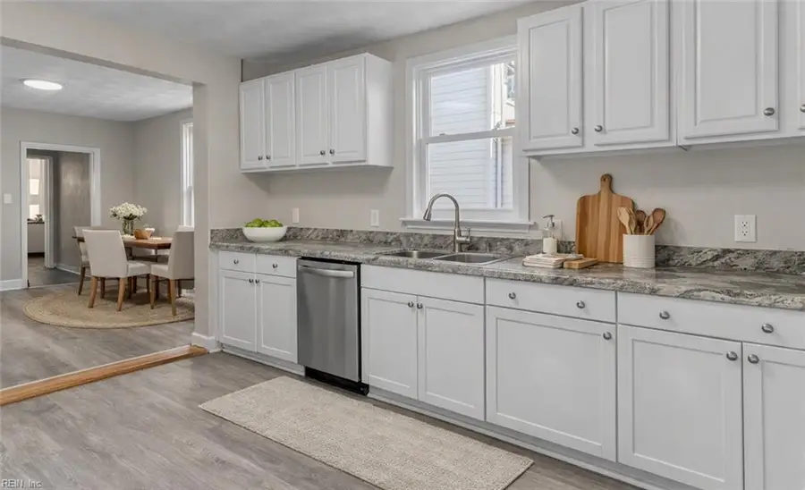 201 Central Avenue, Suffolk, VA 23434 - #2