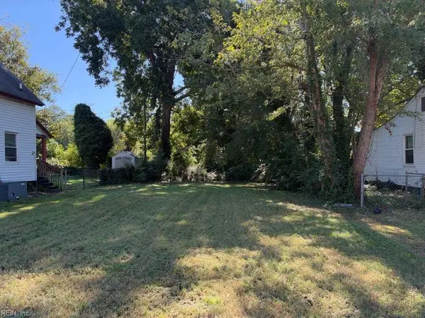 98 Manly Street, Portsmouth, VA 23702