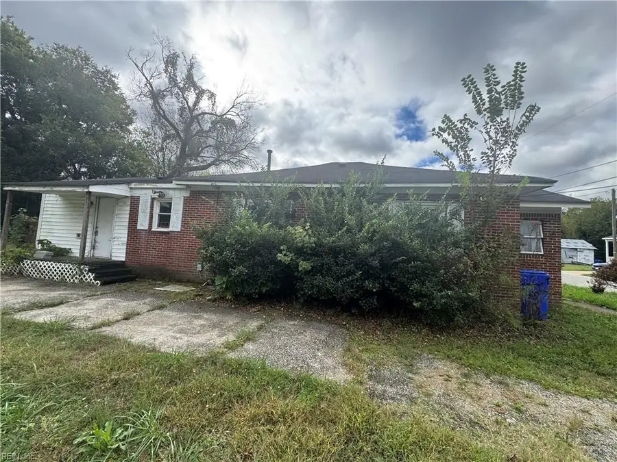 122 N Capital St Street, Suffolk, VA 23434 - #3