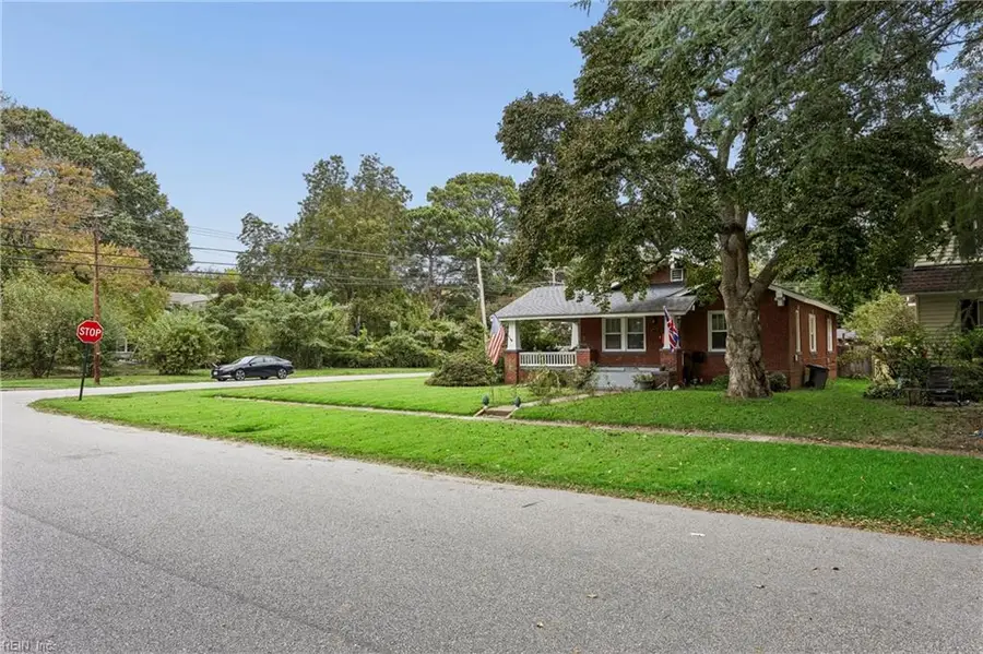 70 Cherry Avenue, Hampton, VA 23661 - #2