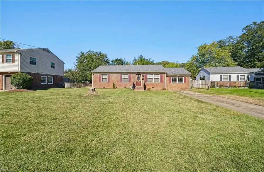 148 Hawthorne Drive, Newport News, VA 23602 - #3