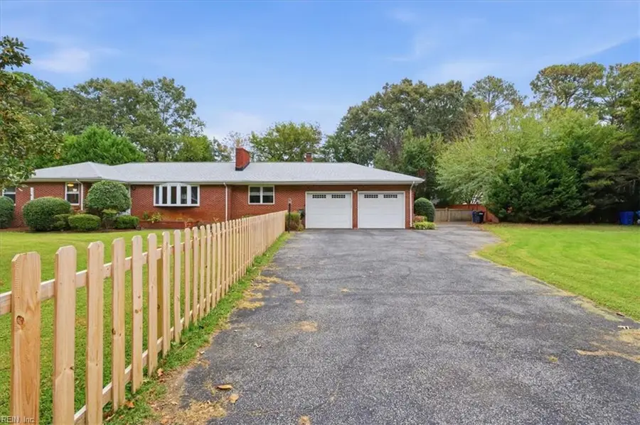 2016 Oak Leaf Lane, Virginia Beach, VA 23455 - #2
