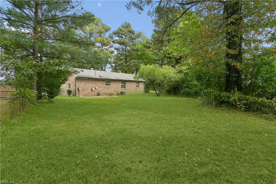 421 Palace Court, Hampton, VA 23666 - #2