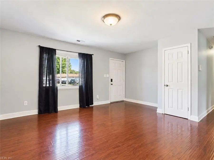 3057 Kenelm Drive, Chesapeake, VA 23323 - #2