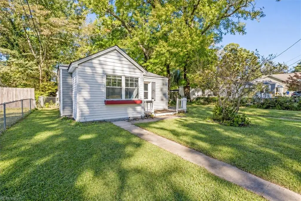 21 Pollux Circle E, Portsmouth, VA 23701 - #1