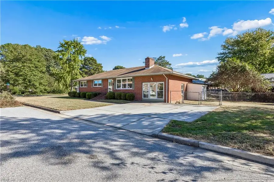 819 Sharpley Avenue, Hampton, VA 23666 - #3