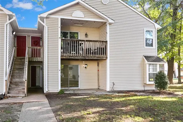 1717 Stoney Creek Arch #B, Chesapeake, VA 23320