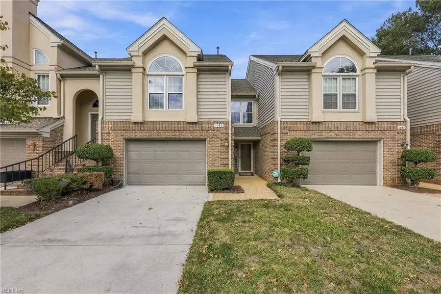 1095 Hanson Way, Virginia Beach, VA 23454 - #2