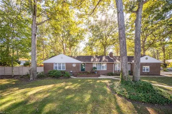 4605 Hermitage Road, Virginia Beach, VA 23455