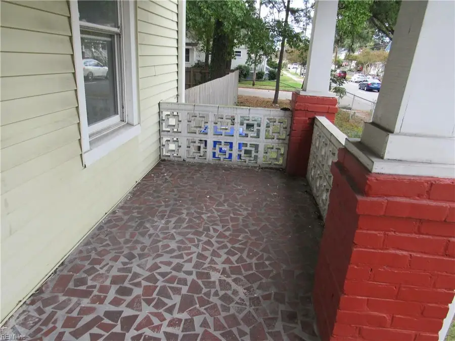 831 W 27th Street, Norfolk, VA 23517 - #3