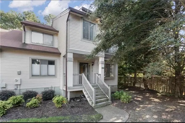 125 Inland View Drive, Newport News, VA 23603