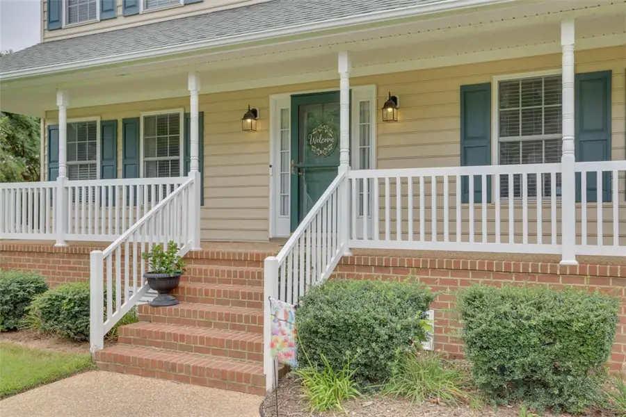 129 Bradley Drive, Yorktown, VA 23692 - Image #2