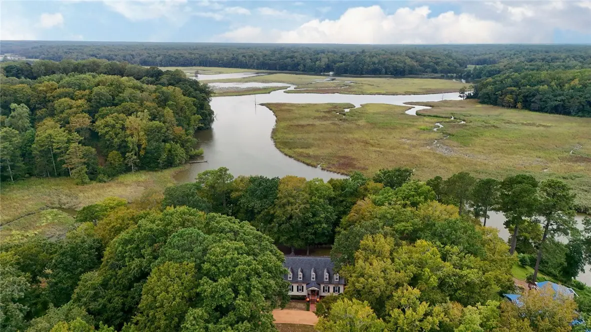 645 Tappahanna Hundred, Surry, VA 23883 - Image #1
