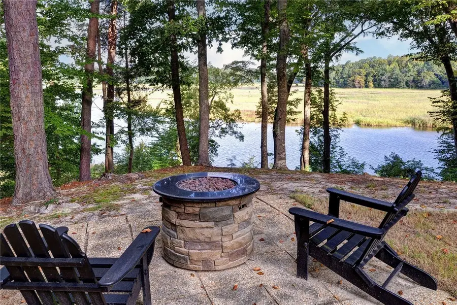 645 Tappahanna Hundred, Surry, VA 23883 - Image #2