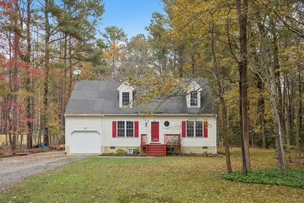 4204 Mattaponi Avenue, West Point, VA 23181