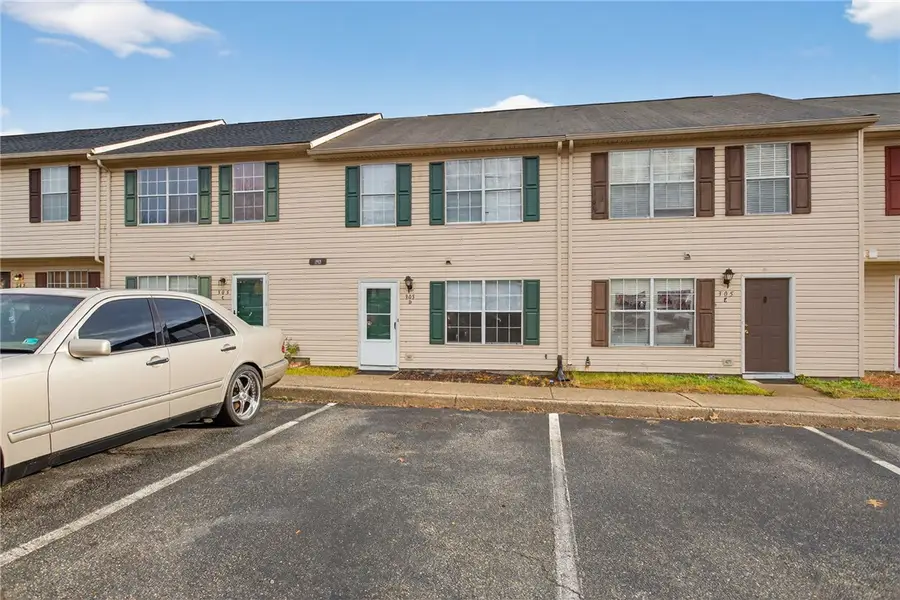 305 Civil Court #D, Newport News, VA 23608 - Image #2