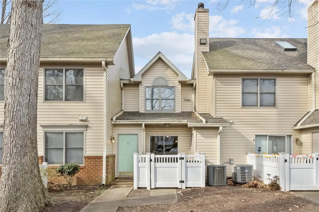 5 Salt Marsh Quay #5E, Hampton, VA 23666 - Image #1