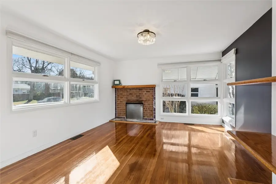 11 Kemper Avenue, Newport News, VA 23601 - Image #3