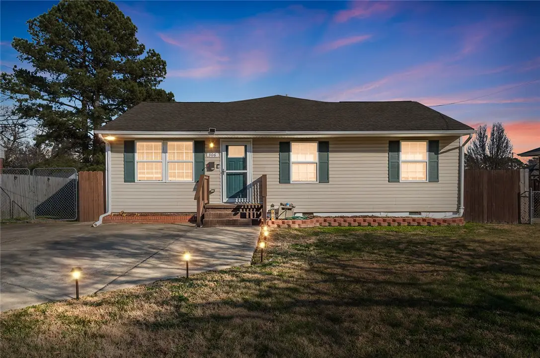 306 Lynnhaven Drive, Hampton, VA 23666 - Image #1