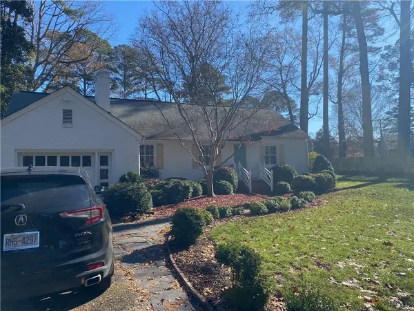 4 Merry Circle, Newport News, VA 23606