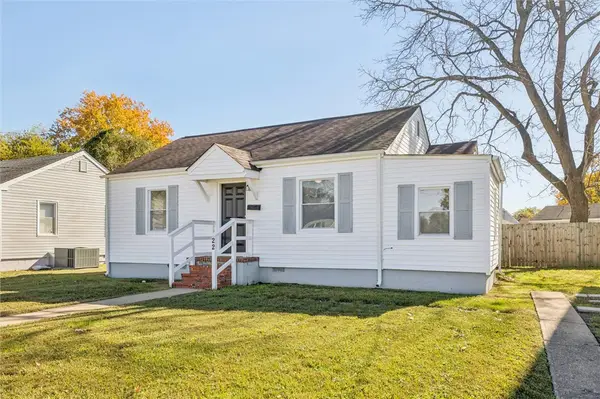 22 Lucas Drive, Hampton, VA 23669