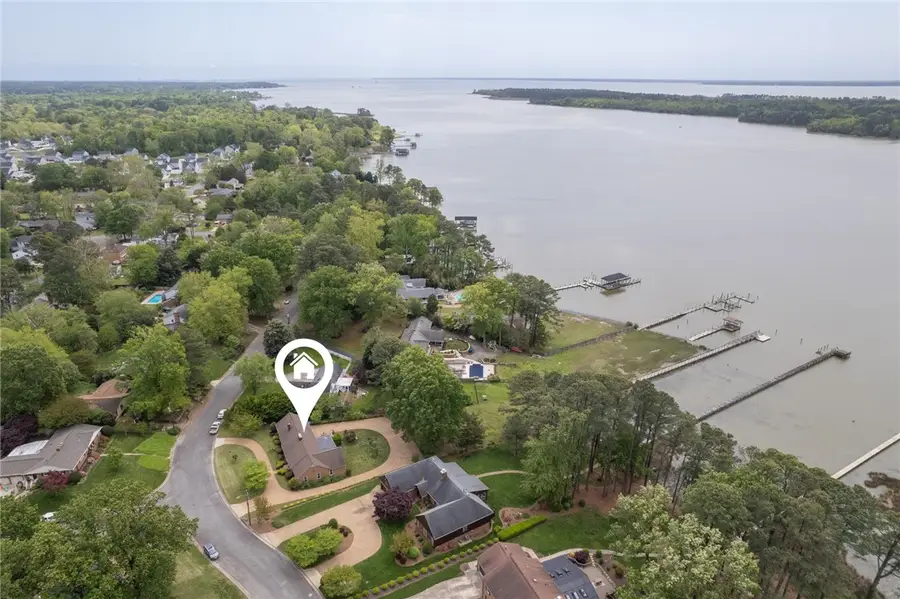 623 Haystack Landing Road, Newport News, VA 23602 - Image #2