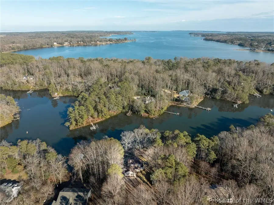 320 White Pine Lane, Hartfield, VA 23071 - #2