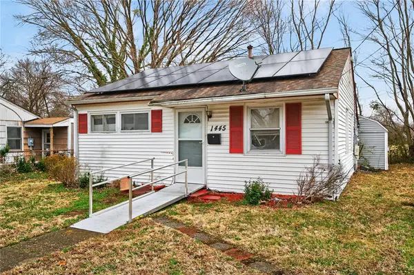 1445 Oakcrest Drive, Hampton, VA 23663