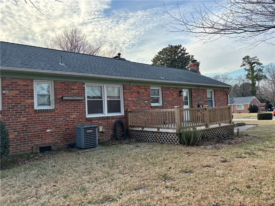 526 Spinnaker Road, Newport News, VA 23602 - #2