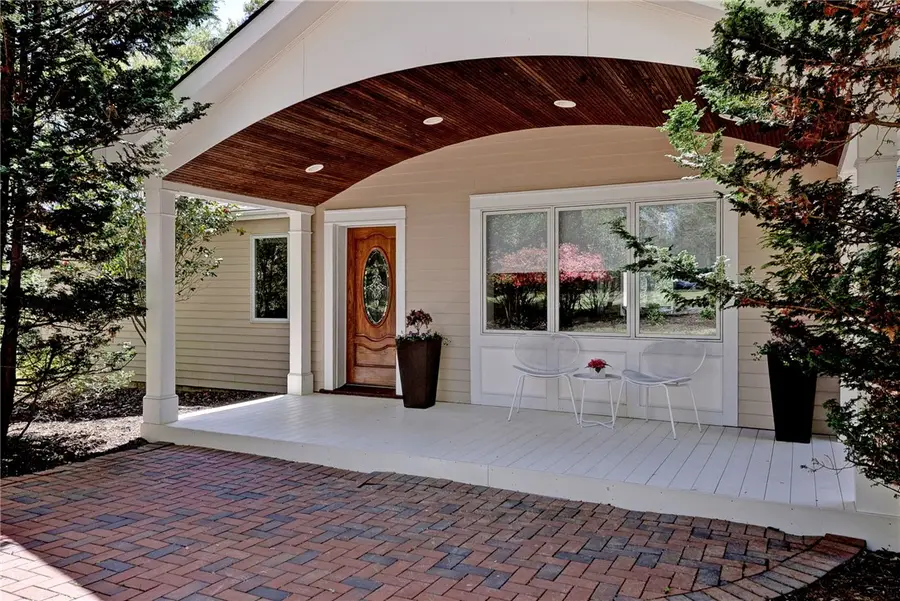 219 W Queens Drive, Williamsburg, VA 23185 - #3