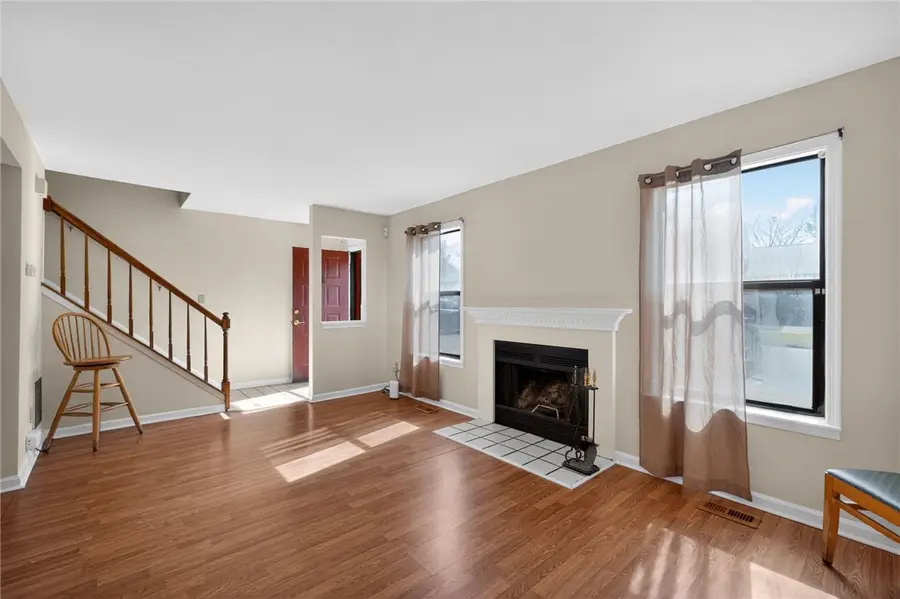 15 James Square, Williamsburg, VA 23185-3342 - #2