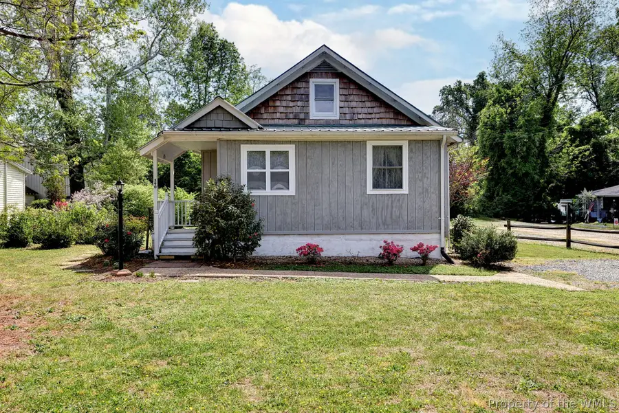 390 Park Street, Urbanna, VA 23175 - #2