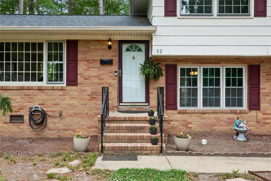 52 Gainsborough Place, Newport News, VA 23608 - #2