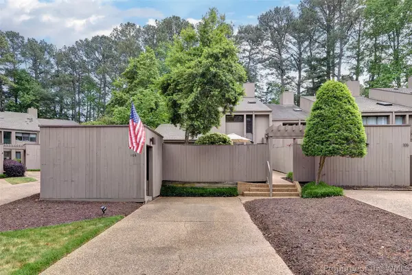 106 Harrops Glen, Williamsburg, VA 23185